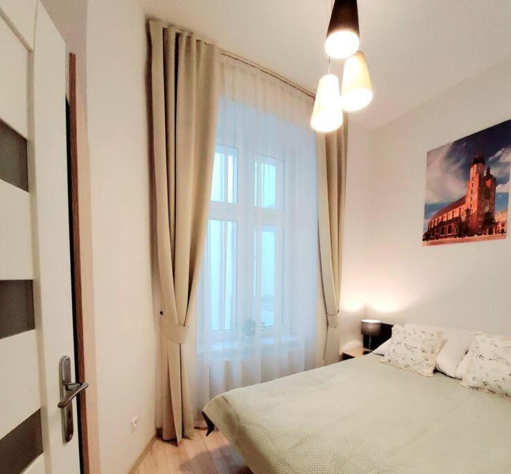 Apartment Golden Bosacka Old Town 2 *