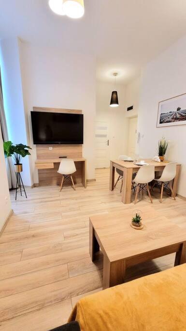 Golden Bosacka Old Town 2 Apartment *